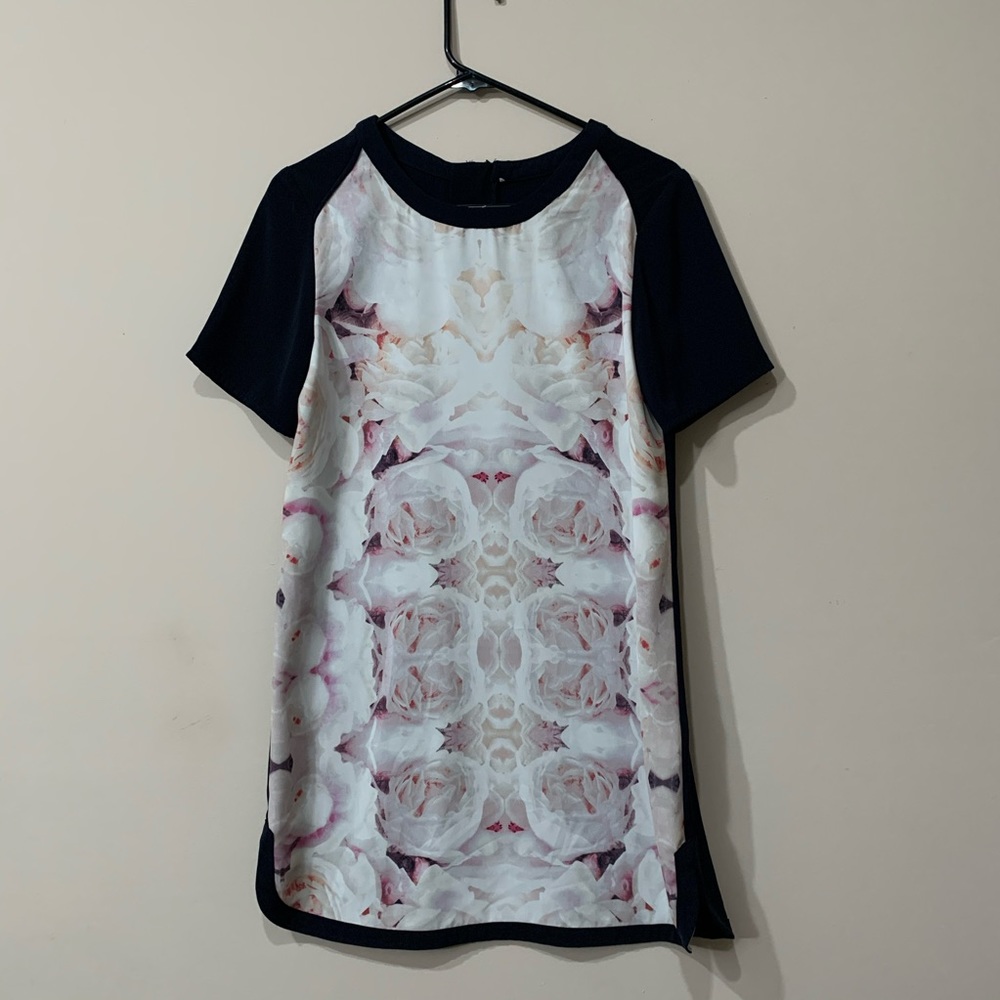 Flowery sheath dress